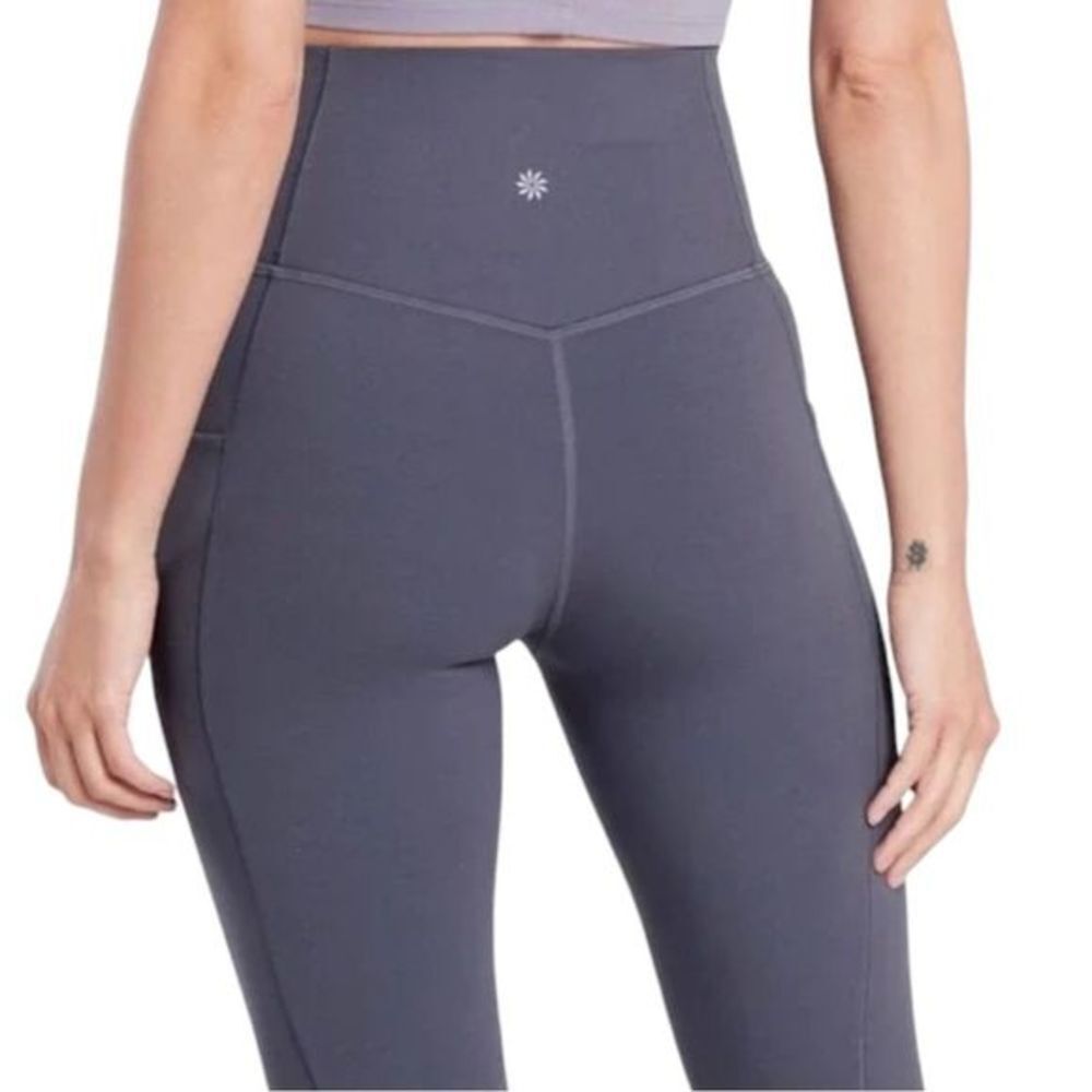 Athleta Salutation Stash Pocket II Capri Leggings Medieval Violet‎ Size 3X - Picture 5 of 11